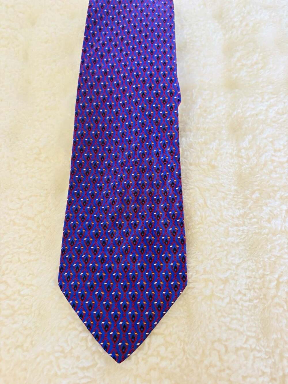 Barneys New York Men's Tie Purple Red Geometric Medallion Print Classic Silk